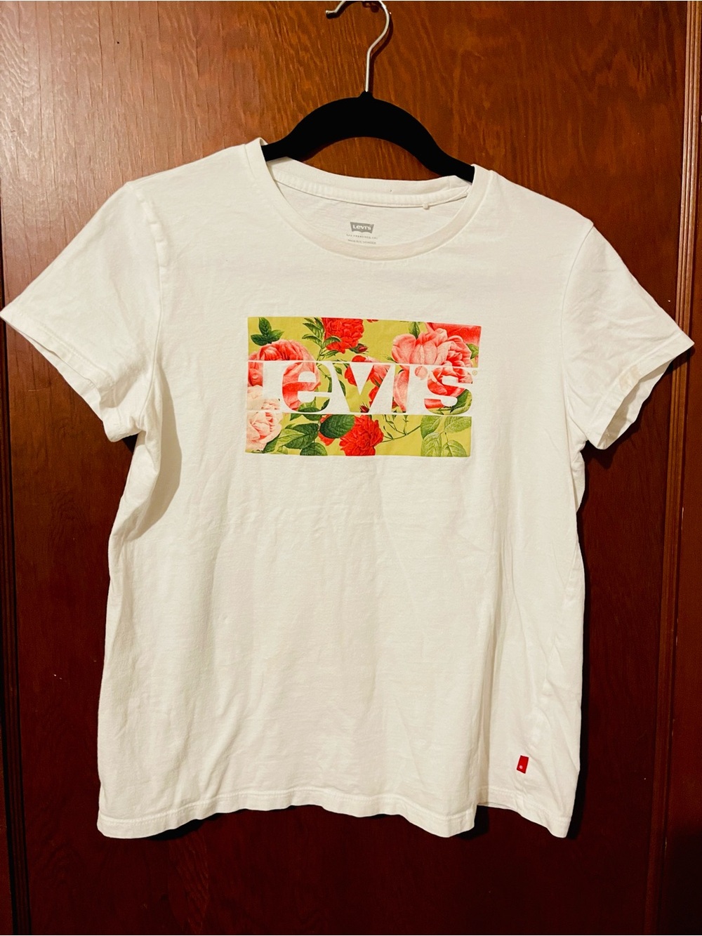 Levi's Women's White Floral Logo Tee